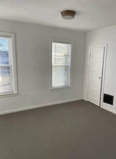 Main picture of 86 1/2 Penney Ave