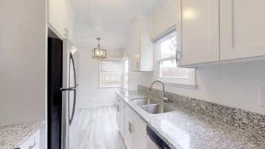 Main picture of 948 Palm Avenue