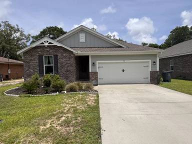 Main picture of 72 Wolverine Ave