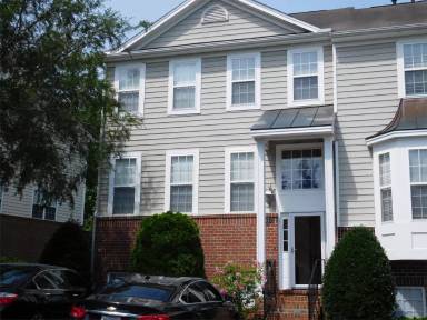 Main picture of 6801 Middleboro Dr