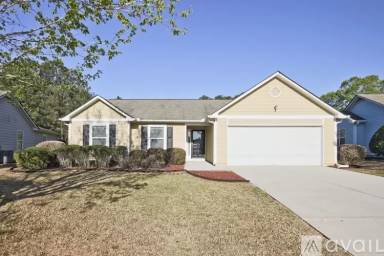 Main picture of 671 Walnut Woods Dr