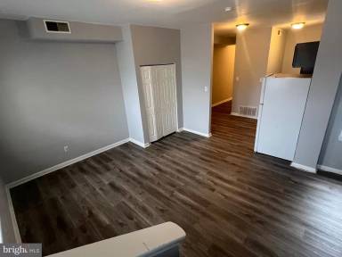 Main picture of 2247 N Broad St