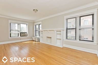Main picture of 801-13 W Cornelia Ave