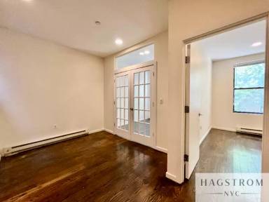 Main picture of 950 Nostrand Ave