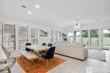 Main picture of 516 Spurlock Way