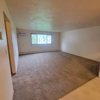 Main picture of 530 Elm St