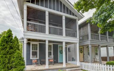 Main picture of 2405 Chapel Ave