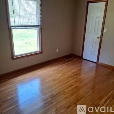 Main picture of 179 Cedar Cir