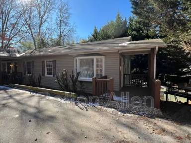 Main picture of 6 Evelake Dr