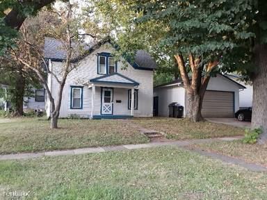 Main picture of 906 E Davenport St