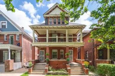 Main picture of 4830 Commonwealth St