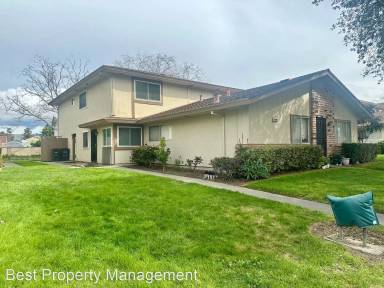 Main picture of 32608 Brenda Way