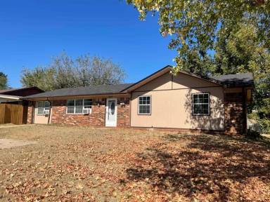Main picture of 3600 Harmony Dr