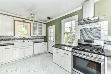Main picture of 1011 21st St S