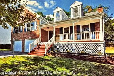 Main picture of 8 Cathedral Ln