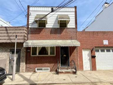 Main picture of 735 Manton St