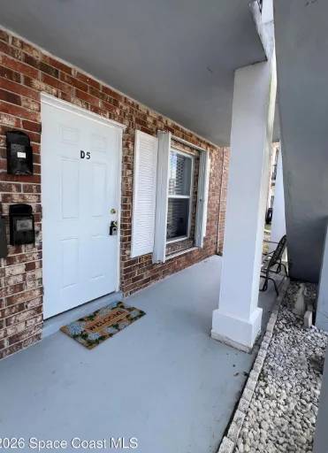 Main picture of Washington Arms Club