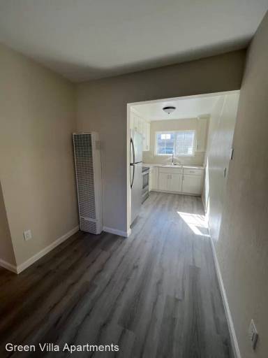 Main picture of 1298 Tripp Ave