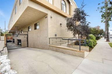 Main picture of 310 Redondo Ave