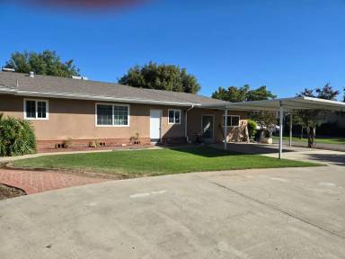 Main picture of 13582 Grangeville Blvd