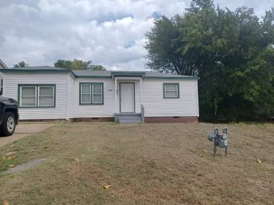 Main picture of 4225 NE 18th St
