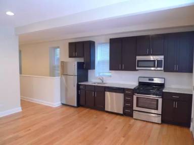 Main picture of 2102 N Damen Ave