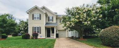 Main picture of 513 Abbey Fields Loop