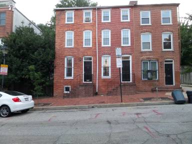 Main picture of 112 Scott St