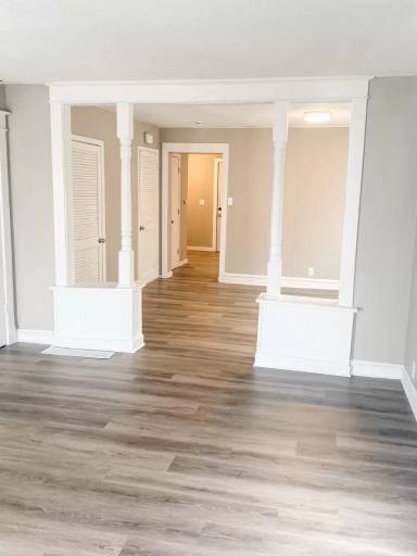 Main picture of 807 1st Ave