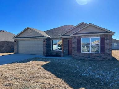 Main picture of 908 W Aiden Dr