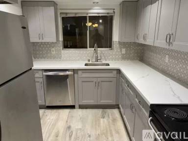 Main picture of 6151 Canterbury Dr