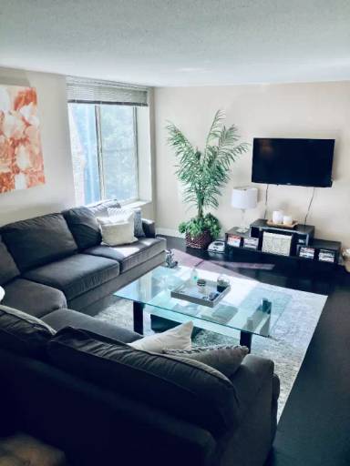 Main picture of 1339 North Dearborn Condo