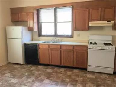 Main picture of 71 N Allen St