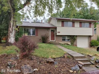 Main picture of 1385 Linden Ave