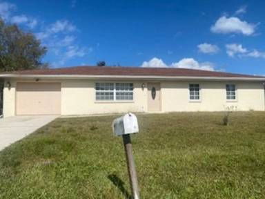 Main picture of 22526 Bradford Ave