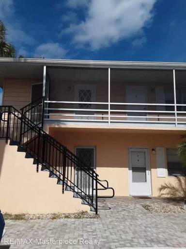 Main picture of 333 SE Martin Ave