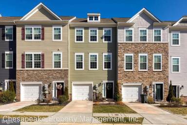 Main picture of 2011 Thornbrook Way
