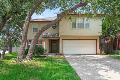 Main picture of 1301 Carriage Hills Trl