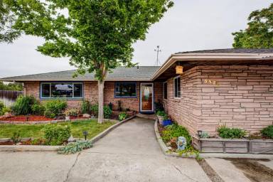Main picture of 5524 W Randolph Dr