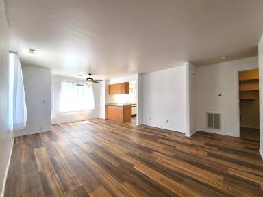 Main picture of 3026 W Villard St