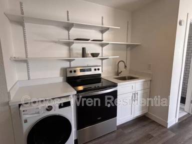 Main picture of 1431 1435 35 St