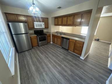 Main picture of 1100 Vine St
