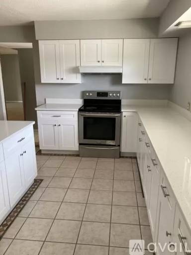 Main picture of 7608 Skyview Dr