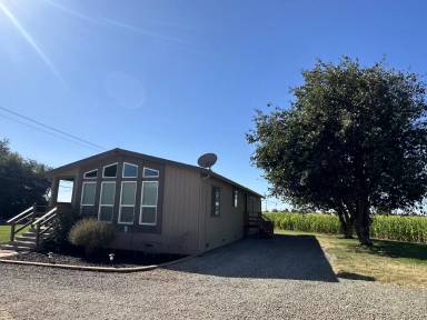 Main picture of 25919 N Sowles Rd