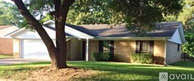 Main picture of 1711 Michael St