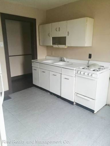 Main picture of 601 W 6th Ave