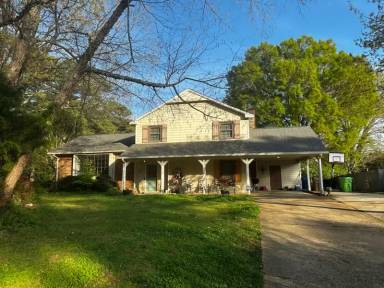 Main picture of 713 Merwin Rd