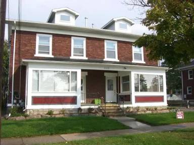 Main picture of 408 N Walnut St
