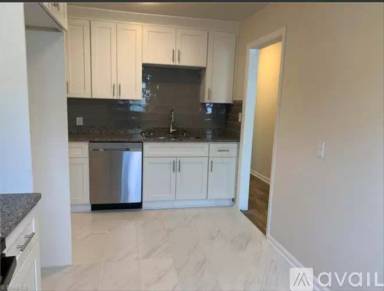 Main picture of 711 Devon Dr