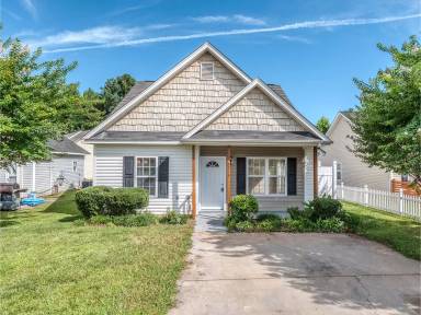 Main picture of 6213 Derryfield Dr
